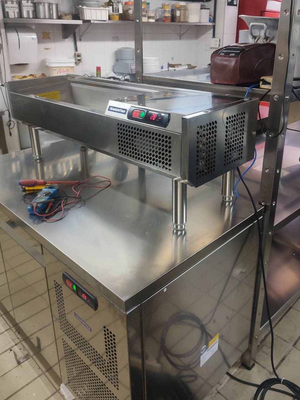 Serviço de refrigeração executado pela WS Manutenção