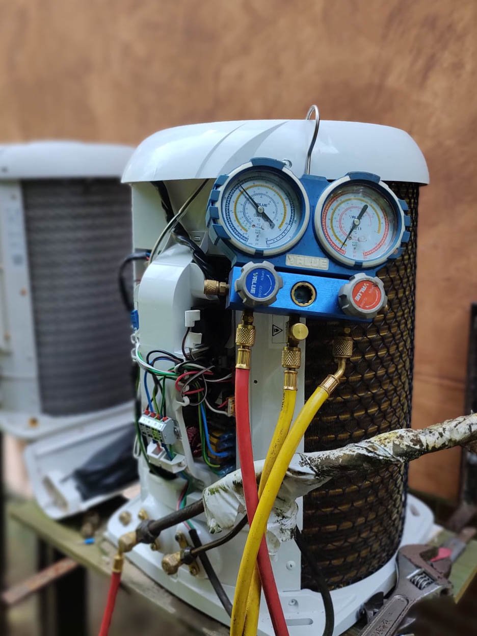 Serviço de refrigeração executado pela WS Manutenção